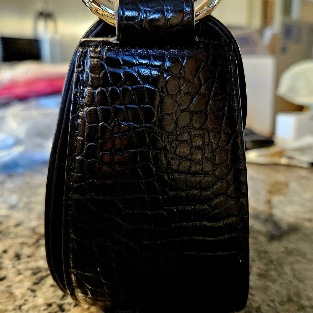 SALE!! Black Croc Embossed Saddle Bag with Gold Accents NWT - Picture 7 of 8